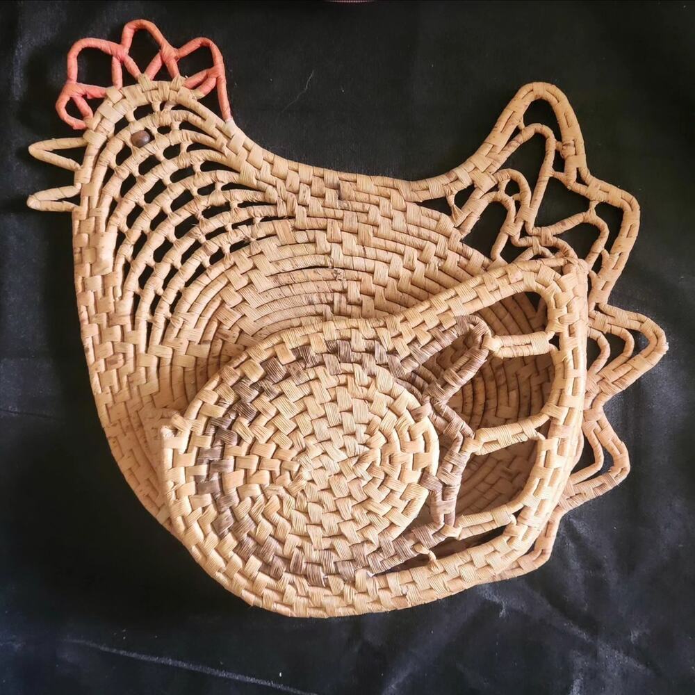 Large Vintage Woven Rattan Chicken Wall Pocket Rustic Farmhouse Décor